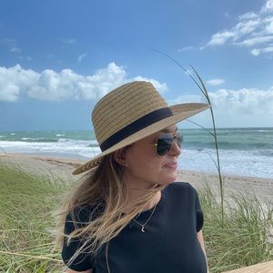 Meet your Posher, Brooke